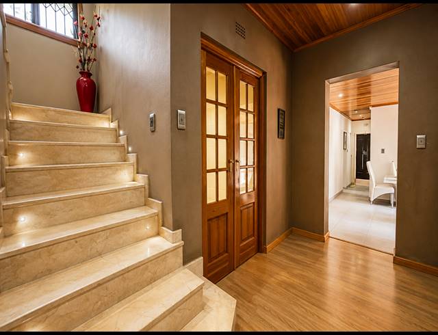 5 BEDROOM HOUSE FOR SALE IN LENASIA
